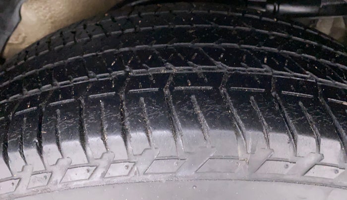 2019 Mahindra XUV500 W9, Diesel, Manual, 38,535 km, Left Rear Tyre Tread