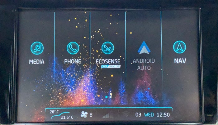 2019 Mahindra XUV500 W9, Diesel, Manual, 38,535 km, Apple CarPlay and Android Auto