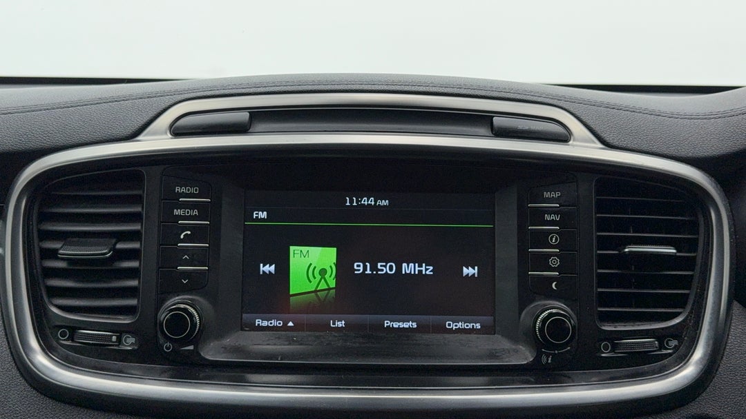 2016 Kia Sorento Platinum (4x4), Automatic, 152536 km, Infotainment System