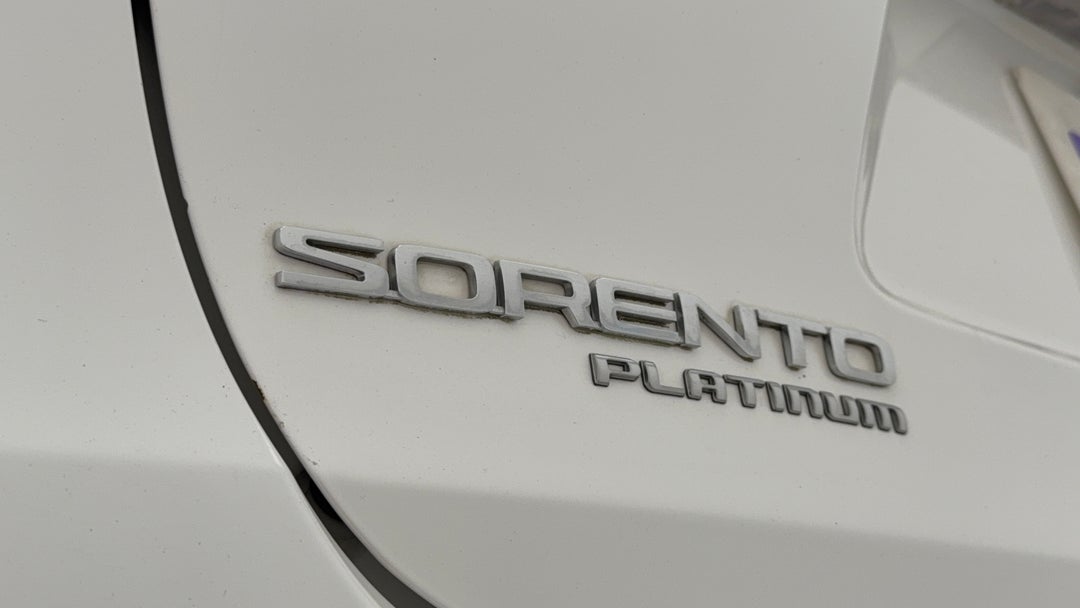 2016 Kia Sorento Platinum (4x4), Automatic, 152536 km, Badge (Boot Left Side)