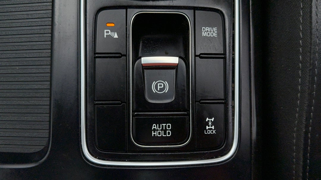 2016 Kia Sorento Platinum (4x4), Automatic, 152536 km, Handbrake