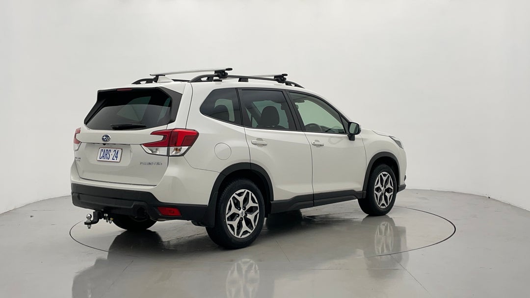 2022 Subaru Forester 2.5i (awd), Automatic, 31195 km, Right Back Diagonal (45- Degree) View