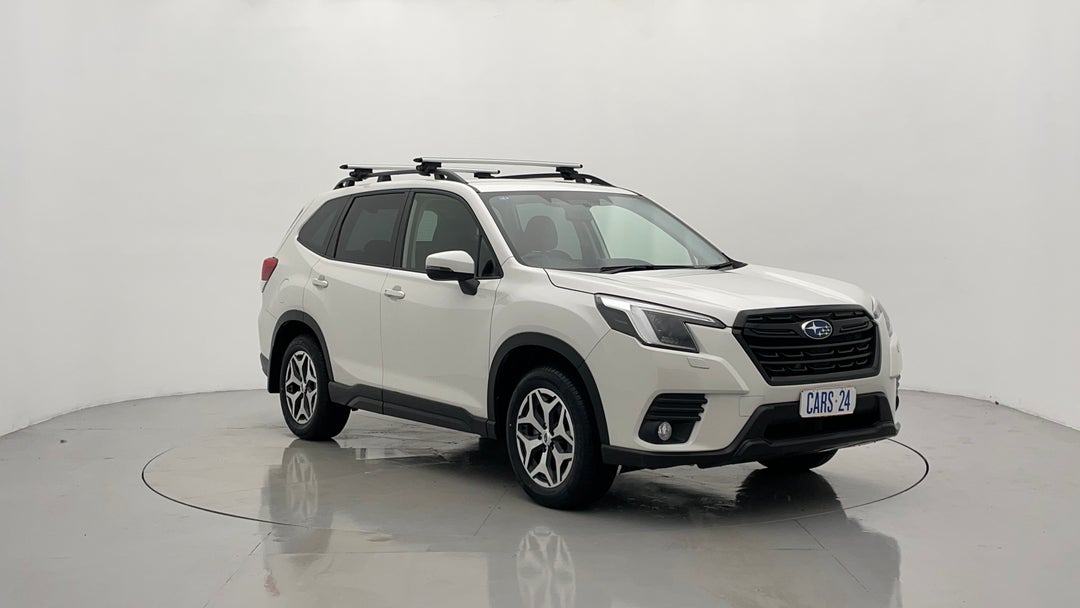 2022 Subaru Forester 2.5i (awd), Automatic, 31195 km, Right Front Diagonal (45- Degree) View