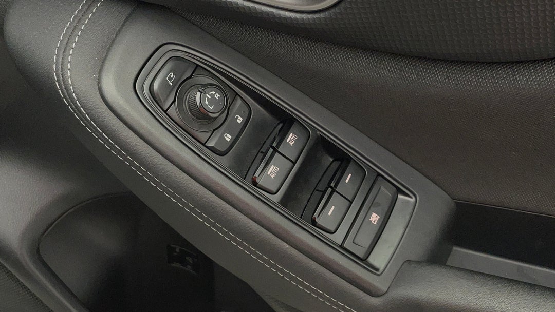 2022 Subaru Forester 2.5i (awd), Automatic, 31195 km, Drivers Side Door Panel Controls