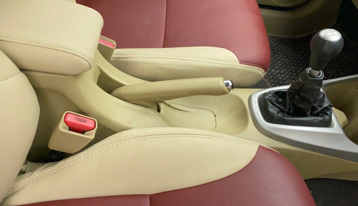 2010 Honda City 1.5L I-VTEC V MT, Petrol, Manual, 63,947 km, Gear Lever