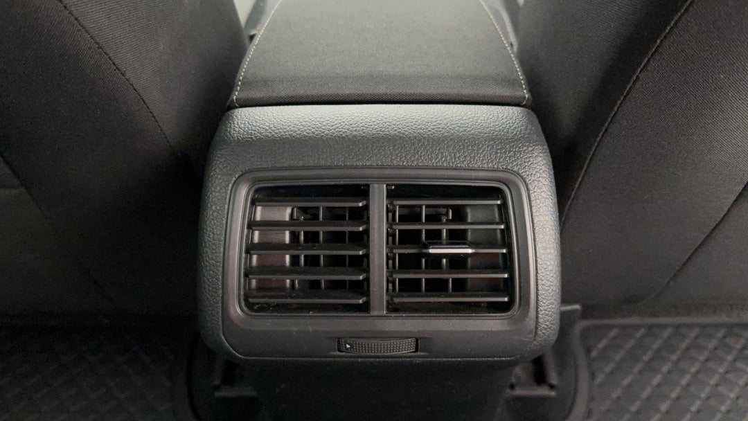 2015 Volkswagen Golf 90 Tsi Comfortline, Automatic, 121301 km, Rear A/C Vent