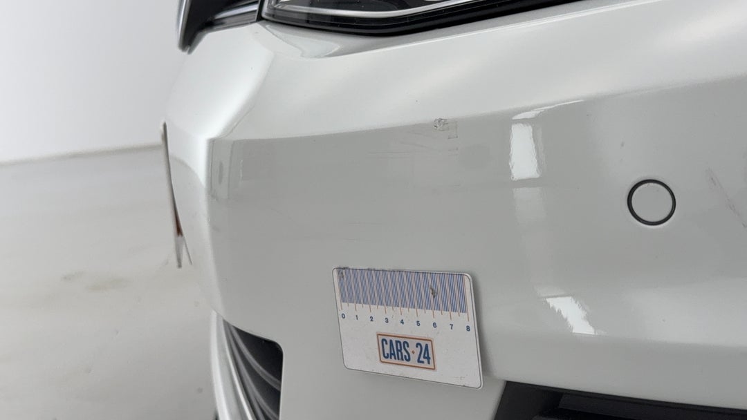 2015 Volkswagen Golf 90 Tsi Comfortline, Automatic, 121301 km, Bumper Front Scratch