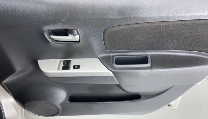 2011 Maruti Wagon R 1.0 LXI CNG, CNG, Manual, 42,228 km, Driver Side Door Panels Control