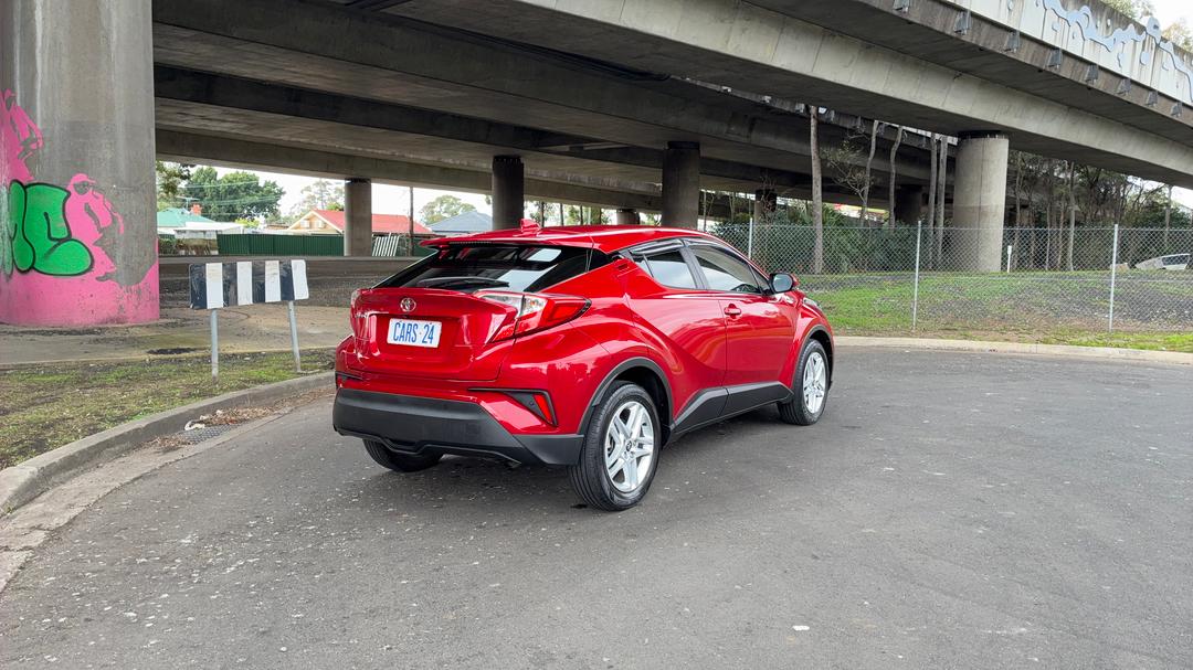 2020 Toyota C-HR Standard (2wd), Automatic, 24737 km, Right Back Diagonal (45- Degree) View