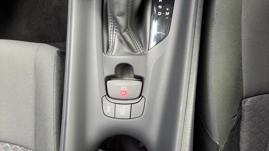 2020 Toyota C-HR Standard (2wd), Automatic, 24737 km, Handbrake