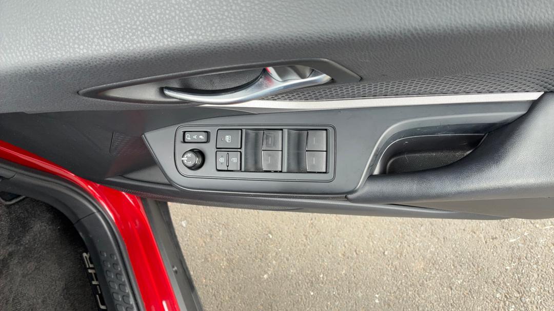 2020 Toyota C-HR Standard (2wd), Automatic, 24737 km, Drivers Side Door Panel Controls