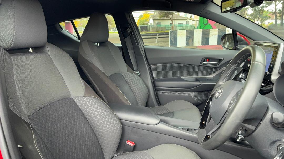 2020 Toyota C-HR Standard (2wd), Automatic, 24737 km, Right Side Front Door Cabin View