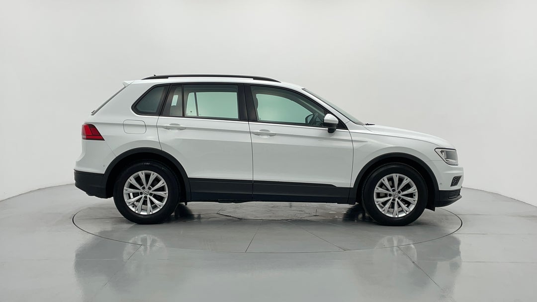 2018 Volkswagen Tiguan 110 Tsi Trendline, Automatic, 31946 km, Right Side View