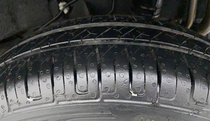 2017 Datsun Go Plus T, Petrol, Manual, 41,479 km, Left Rear Tyre Tread
