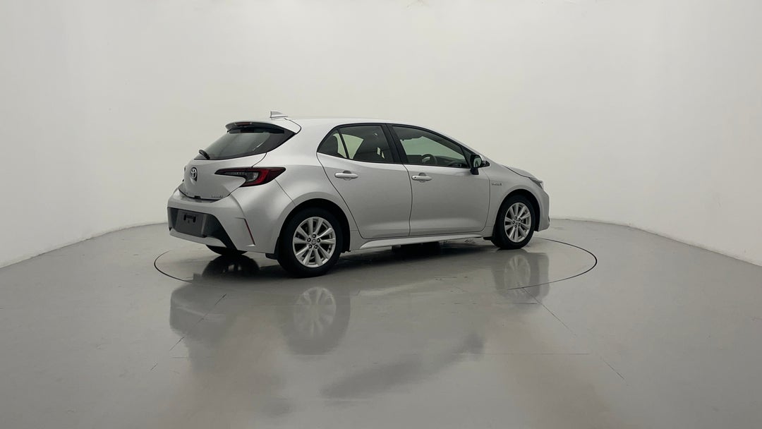 Right Back Diagonal (45- Degree) View