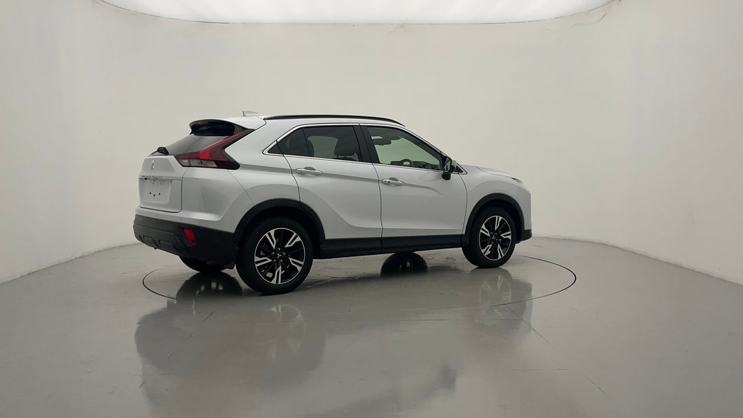 Right Back Diagonal (45- Degree) View