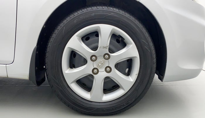 2013 Hyundai Verna FLUIDIC 1.6 EX VTVT, Petrol, Manual, 45,129 km, Right Front Wheel