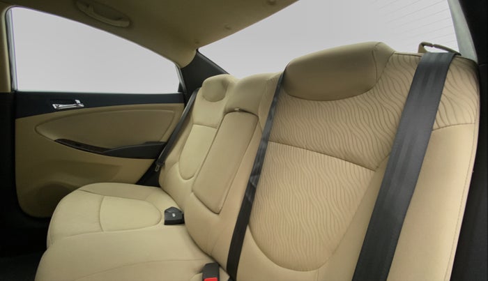 2013 Hyundai Verna FLUIDIC 1.6 EX VTVT, Petrol, Manual, 45,129 km, Right Side Rear Door Cabin
