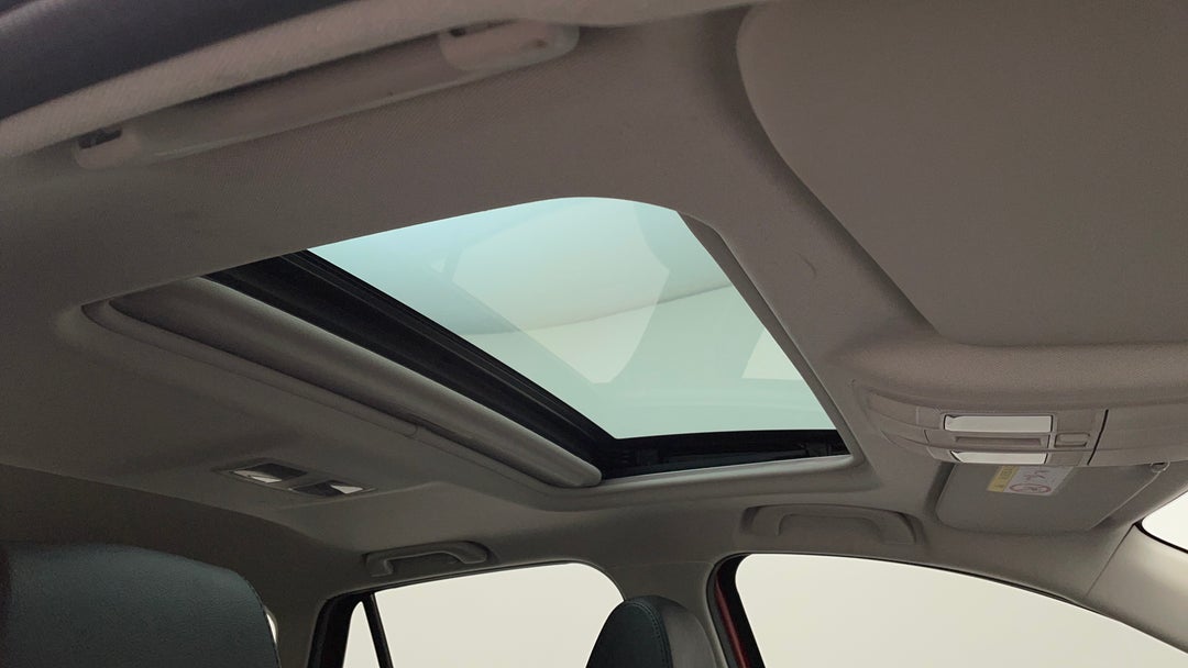 Interior Sunroof/Moonroof