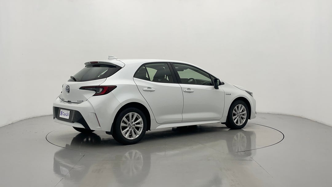 Right Back Diagonal (45- Degree) View