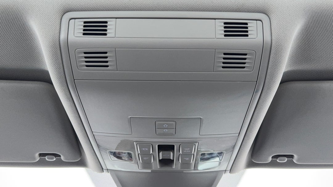 2018 Volkswagen Tiguan 132 Tsi Comfortline, Automatic, 79381 km, On-Roof Controls/Sunglass holder