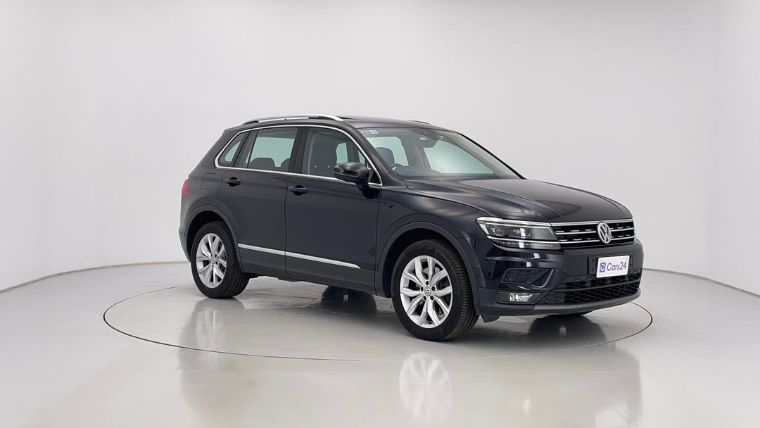 2018 Volkswagen Tiguan 132 Tsi Comfortline, Automatic, 79381 km, Right Front Diagonal (45- Degree) View