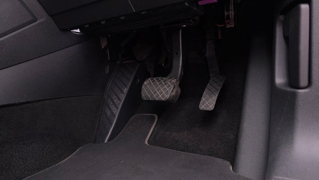 2018 Volkswagen Tiguan 132 Tsi Comfortline, Automatic, 79381 km, Pedals and Footmat