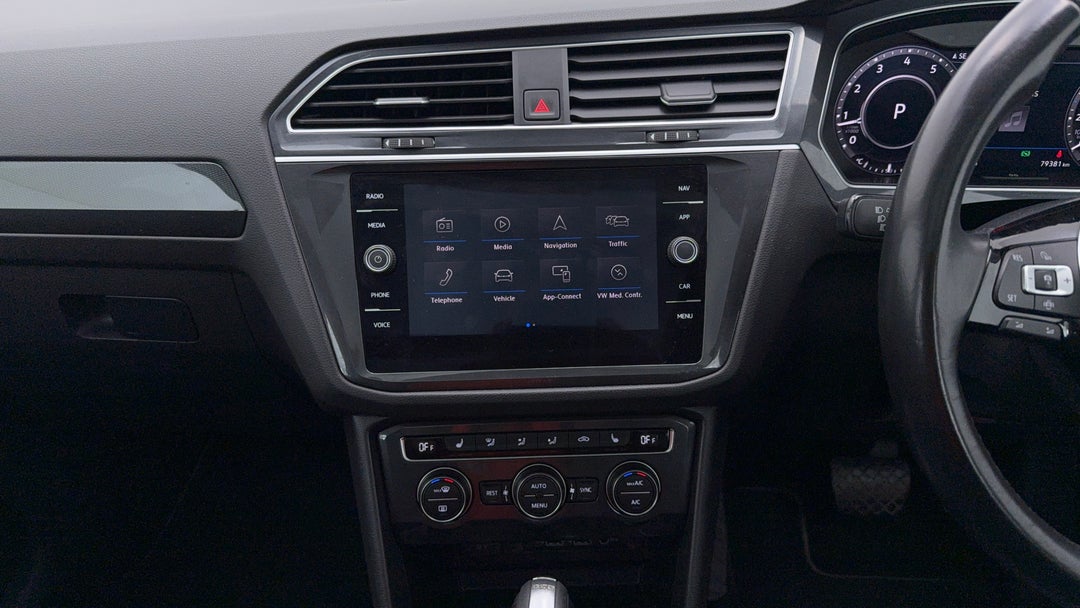 2018 Volkswagen Tiguan 132 Tsi Comfortline, Automatic, 79381 km, Center Console