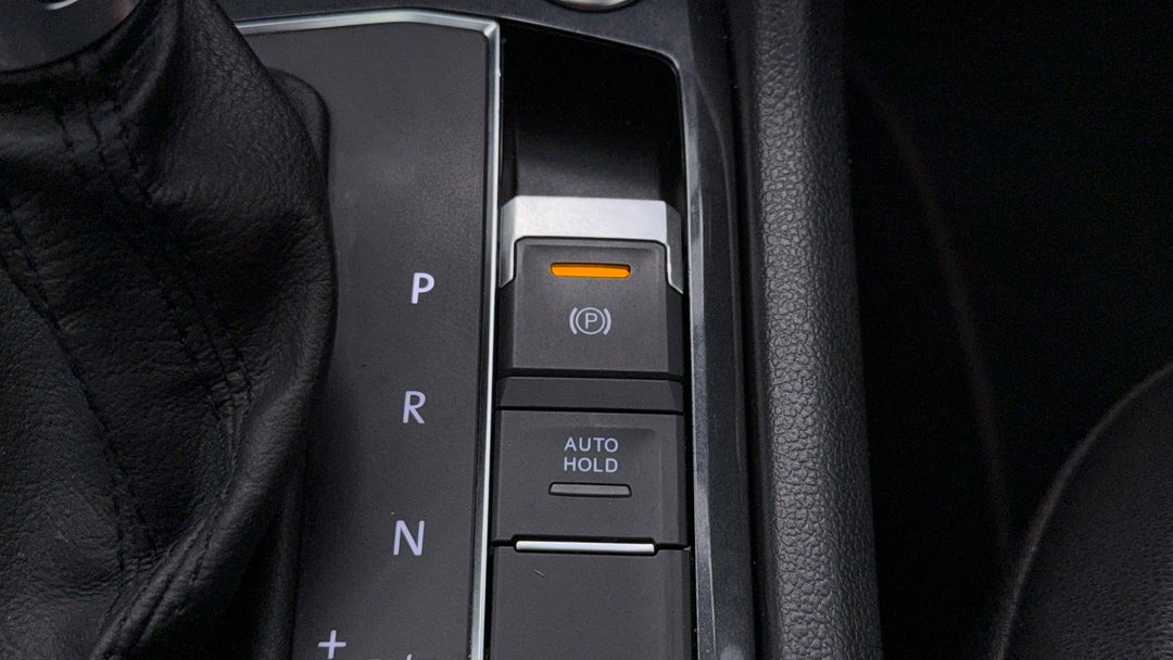 2018 Volkswagen Tiguan 132 Tsi Comfortline, Automatic, 79381 km, Handbrake