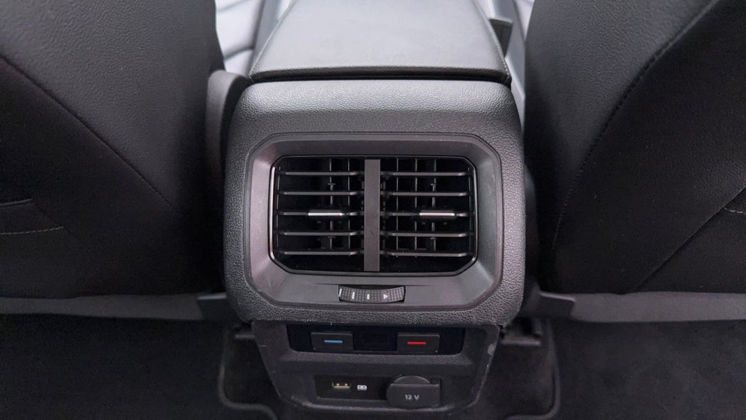 2018 Volkswagen Tiguan 132 Tsi Comfortline, Automatic, 79381 km, Rear A/C Vent