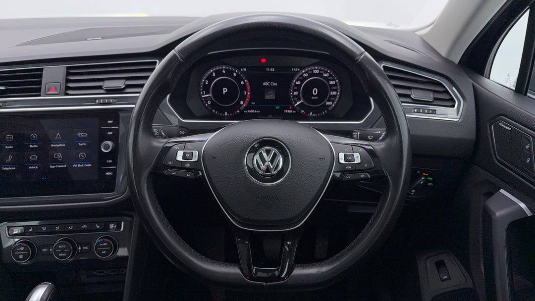 2018 Volkswagen Tiguan 132 Tsi Comfortline, Automatic, 79381 km, Steering Wheel Close-up