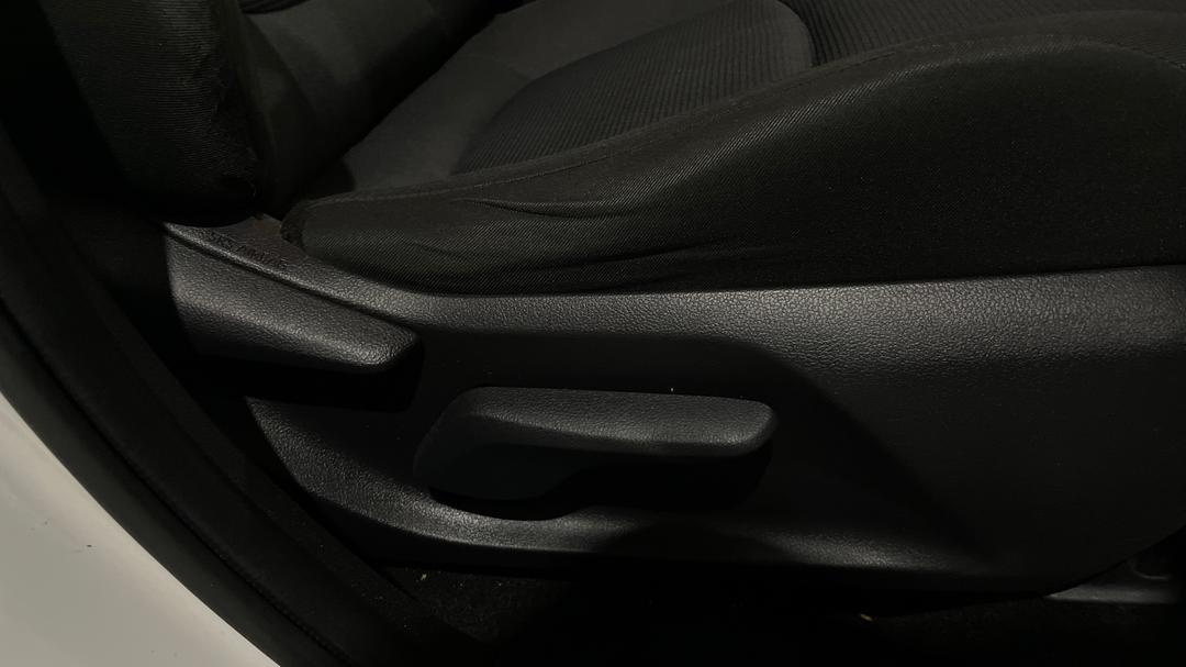 2019 Toyota RAV4 Gx (2WD) Hybrid, Automatic, 60493 km, Drivers Side Adjustment Panel