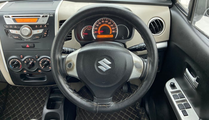2014 Maruti Wagon R 1.0 VXI, Petrol, Manual, 45,976 km, Steering Wheel Close Up