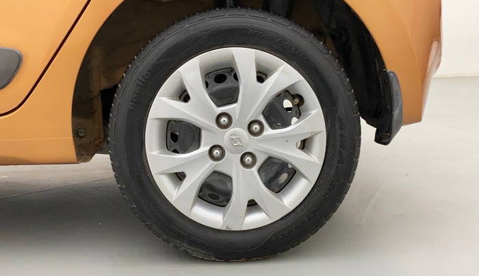 2015 Hyundai Grand i10 SPORTZ 1.2 KAPPA VTVT, Petrol, Manual, 49,376 km, Left Rear Wheel