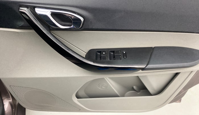 2018 Tata Tiago XZ 1.2 REVOTRON, Petrol, Manual, 28,457 km, Driver Side Door Panels Control