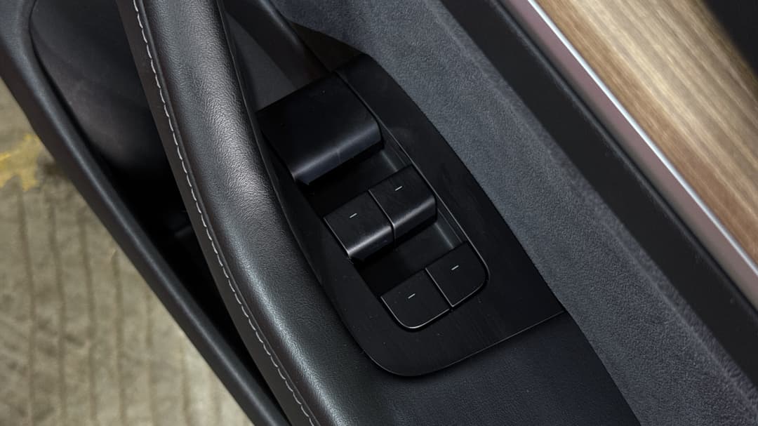 2021 Tesla Model 3 Standard Range Plus RWD, Automatic, 52458 km, Drivers Side Door Panel Controls