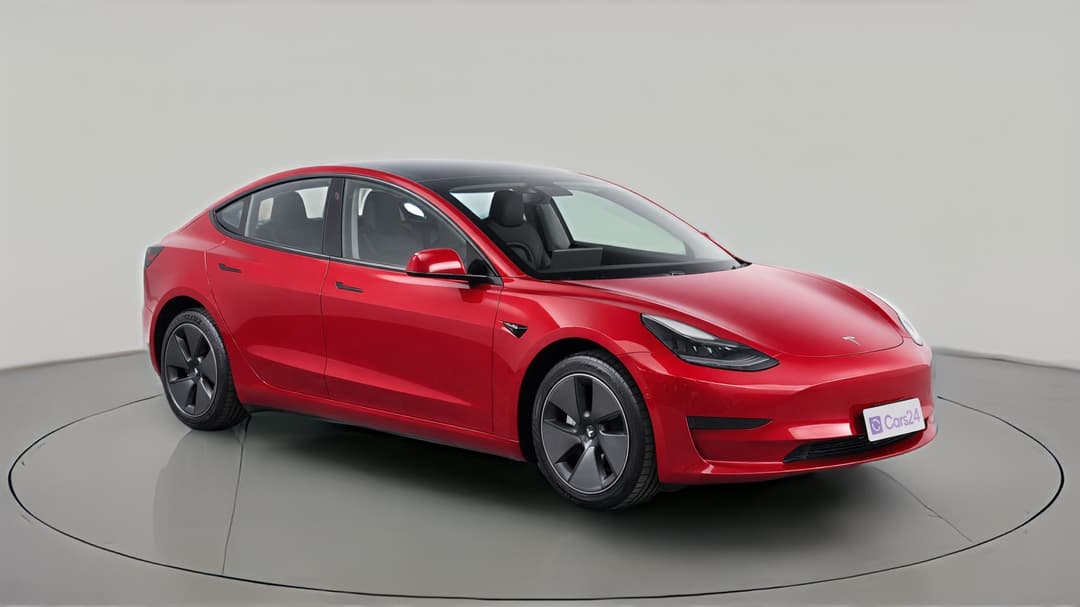 2021 Tesla Model 3 Standard Range Plus RWD, Automatic, 52458 km, Right Front Diagonal (45- Degree) View