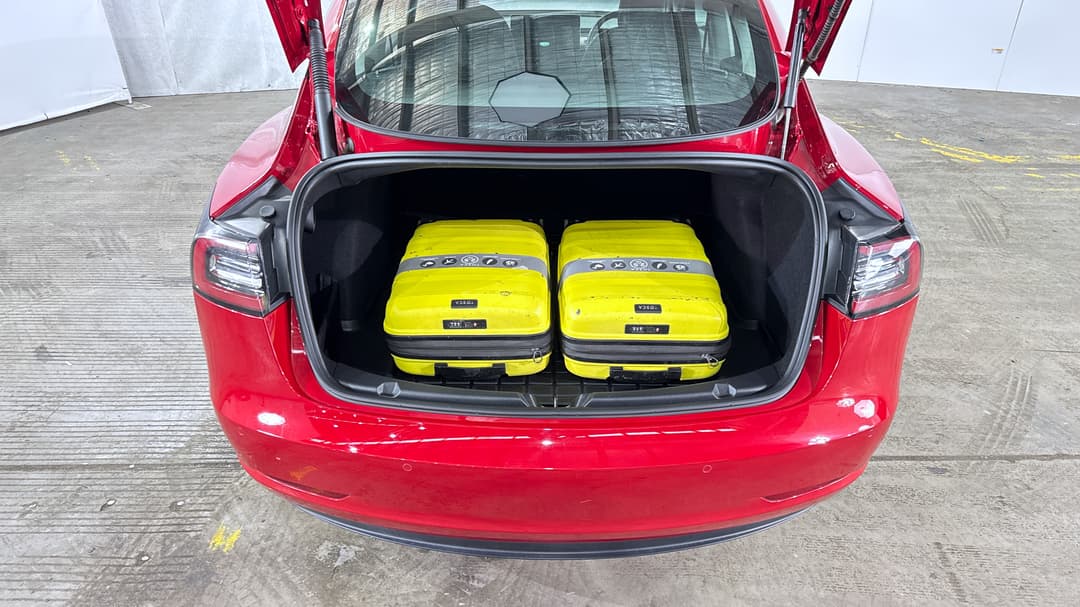 2021 Tesla Model 3 Standard Range Plus RWD, Automatic, 52458 km, Boot Inside View with Luggage