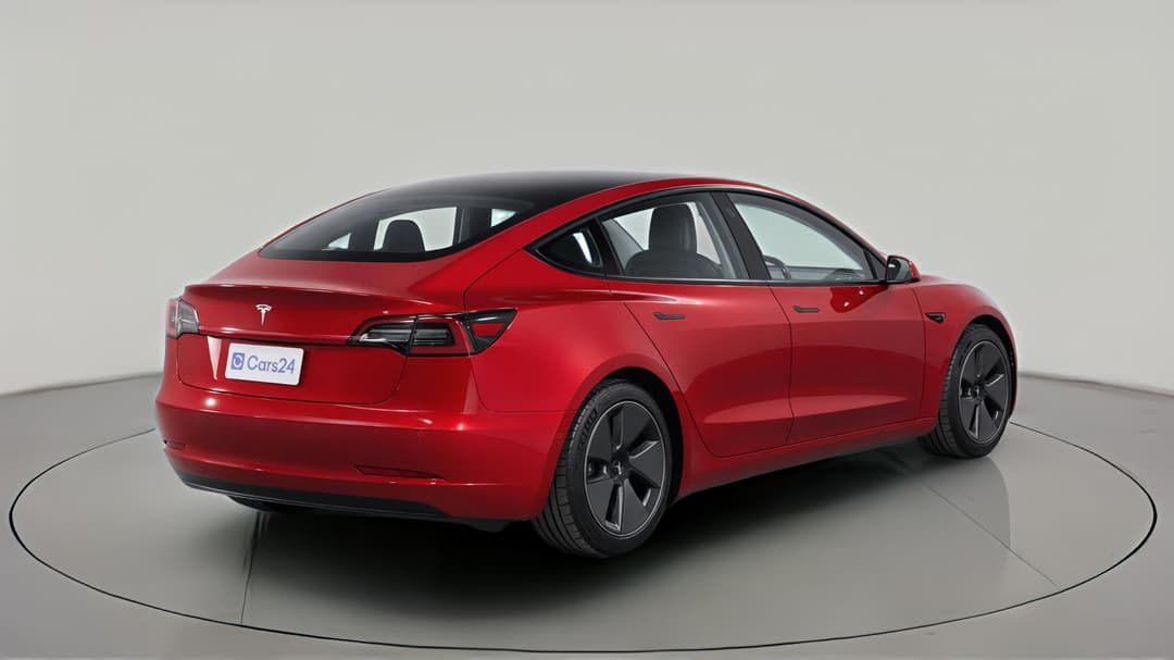2021 Tesla Model 3 Standard Range Plus RWD, Automatic, 52458 km, Right Back Diagonal (45- Degree) View