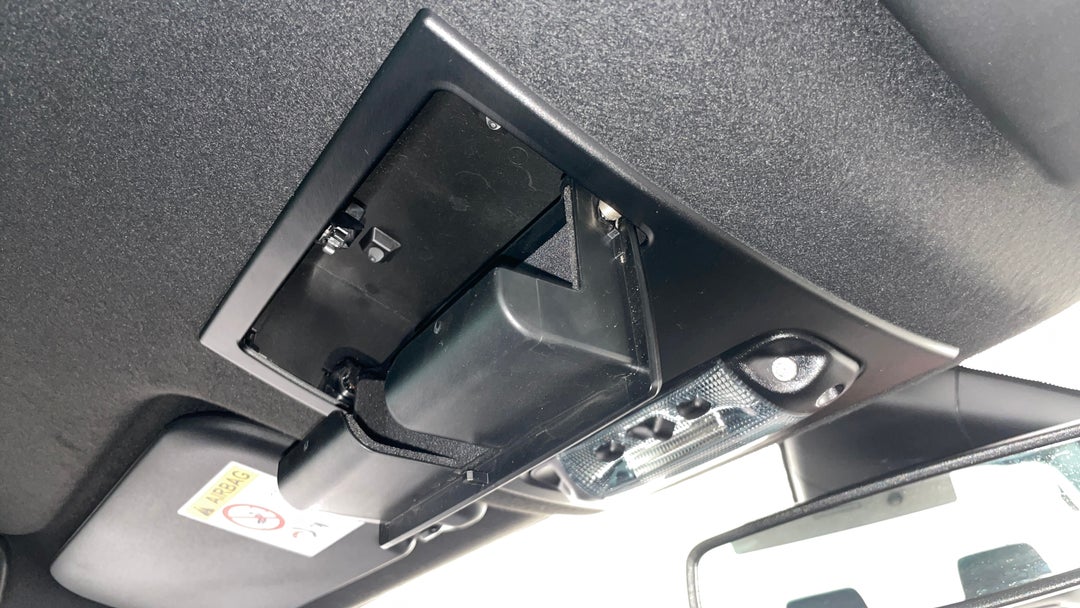 On-Roof Controls/Sunglass holder