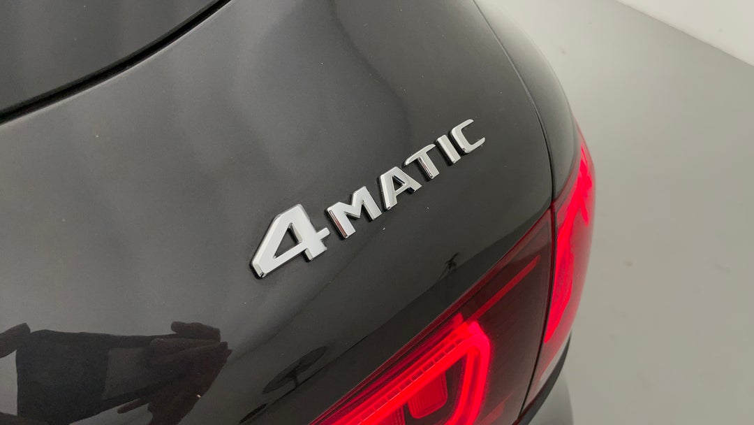 Badge (Boot Right Side)