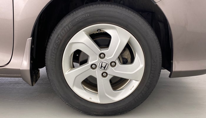 2017 Honda City V MT PETROL, Petrol, Manual, 28,385 km, Right Front Wheel