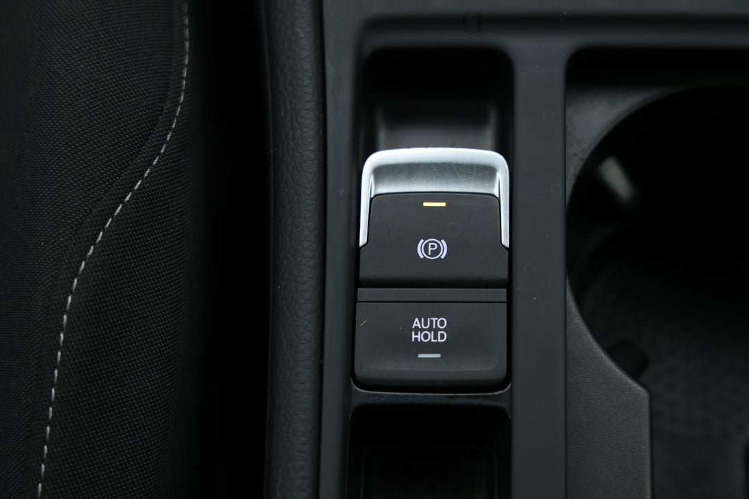 2019 Volkswagen Golf 110 Tsi Trendline, Automatic, 74852 km, Handbrake