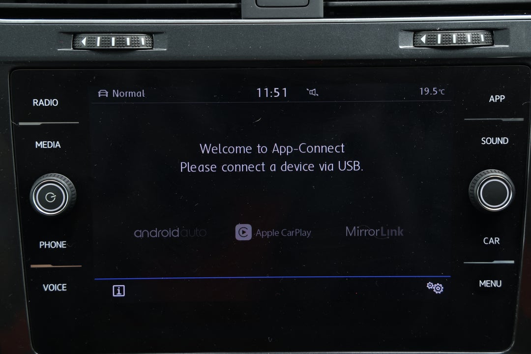 2019 Volkswagen Golf 110 Tsi Trendline, Automatic, 74852 km, Android/Apple Car Play