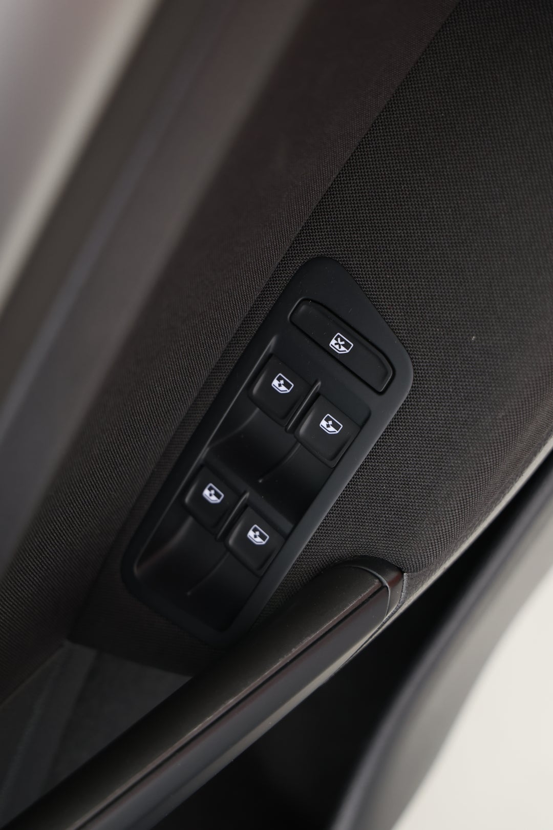 2019 Volkswagen Golf 110 Tsi Trendline, Automatic, 74852 km, Drivers Side Door Panel Controls