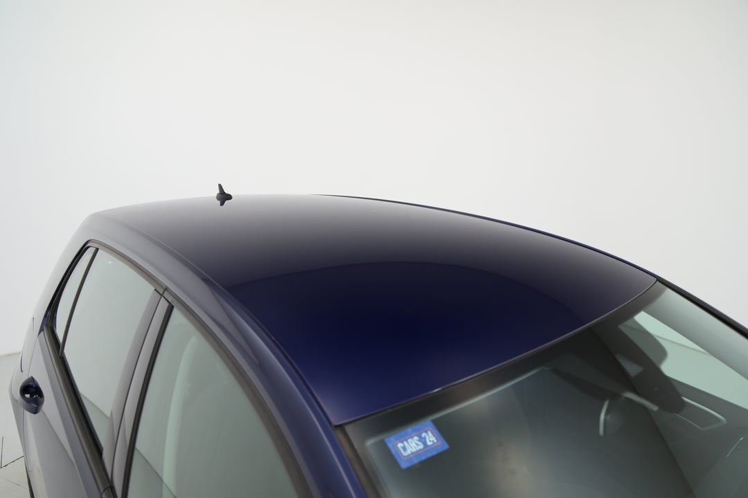 2019 Volkswagen Golf 110 Tsi Trendline, Automatic, 74852 km, Roof/Sunroof View