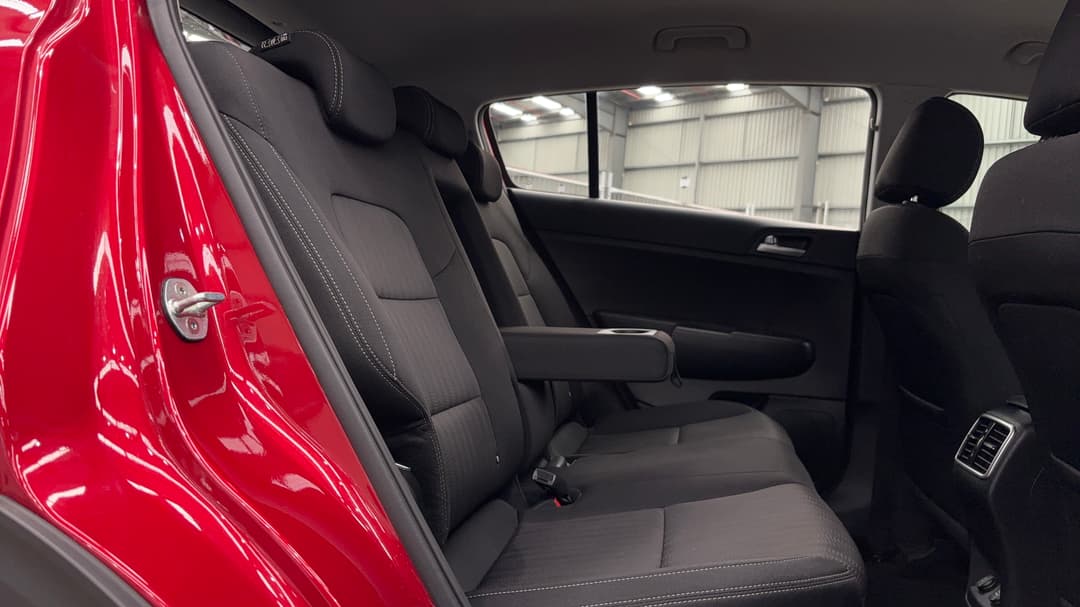 2021 Kia Sportage Sx (FWD), Automatic, 31342 km, Right Side Rear Door Cabin View