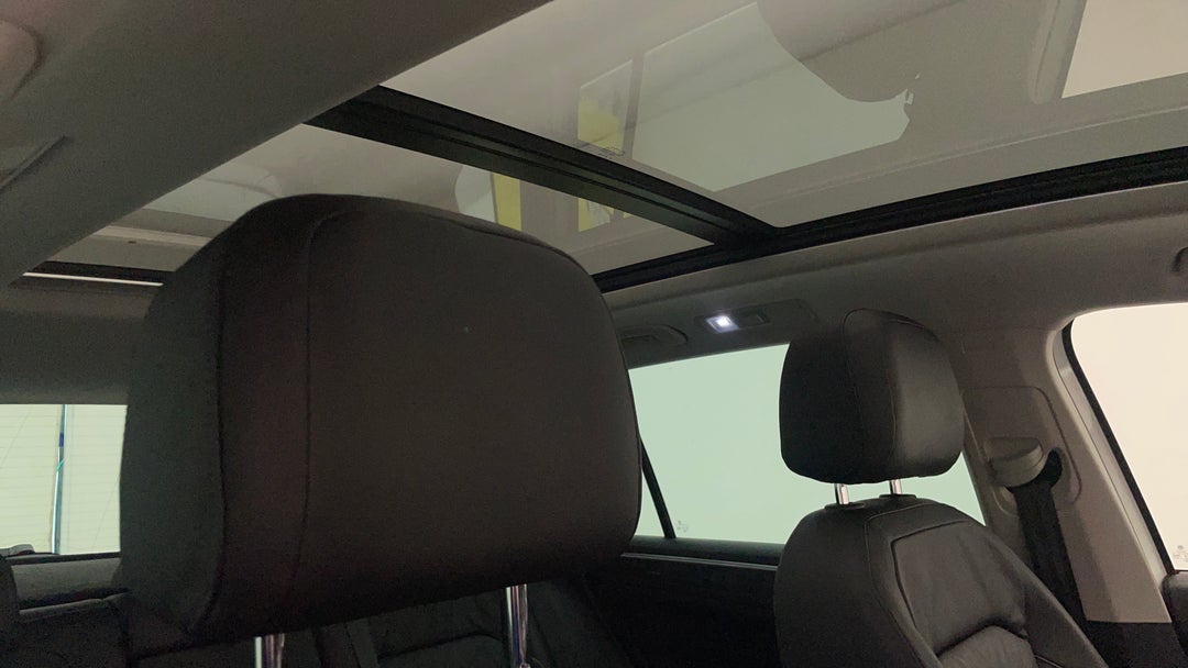 Interior Sunroof/Moonroof
