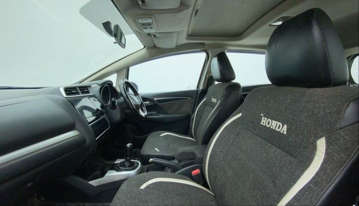 2018 Honda WR-V 1.5L I-DTEC VX MT, Diesel, Manual, 1,23,279 km, Right Side Front Door Cabin
