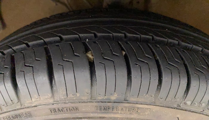 2019 Maruti Alto LXI O, Petrol, Manual, 1,02,415 km, Left Front Tyre Tread